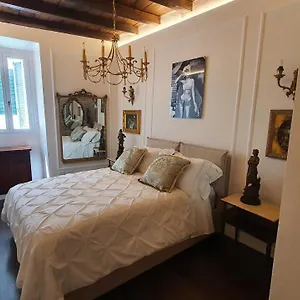  Apartment Town House